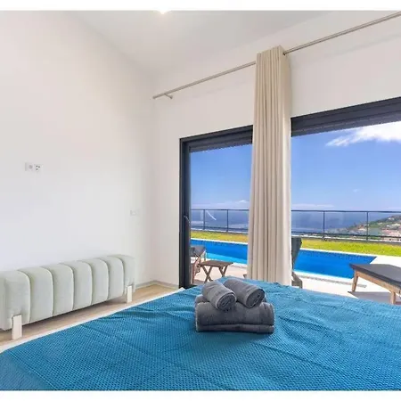The Pool House In Ponta De Sol * Funchal (Madeira)